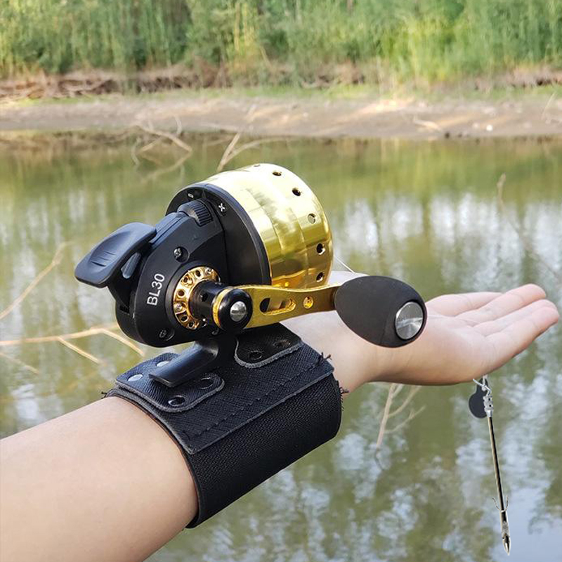 Hunting Outdoor Gear - Carrete cerrado BL30 pesca 4 +